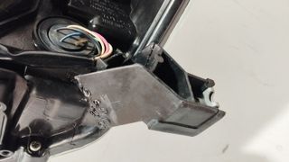 Toyota Hilux Faro Derecho