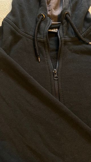 Chaqueta McKenzie Negra con Cremallera