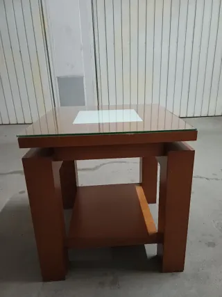 Mesa auxiliar madera y cristal