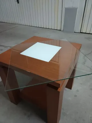 Mesa auxiliar madera y cristal