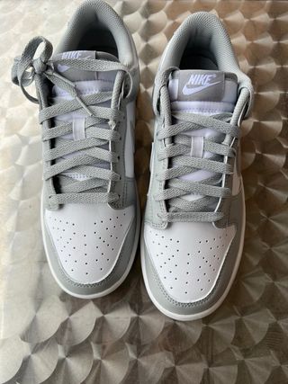 Nike Dunk Low Retro Gris y Blanco