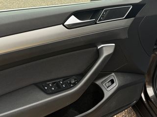 VOLKSWAGEN Passat Variant Advance 2.0 TDI 150CV 4M