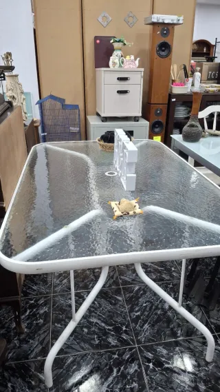 Mesa de jardín cristal y metal