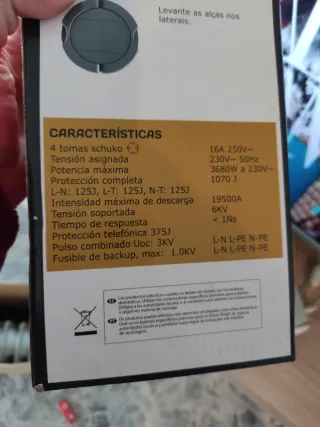 Enchufe múltiple EuroBric 4 tomas