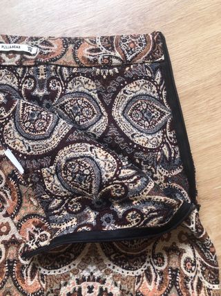 Falda Pull & Bear estampada
