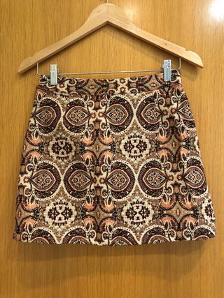 Falda Pull & Bear estampada