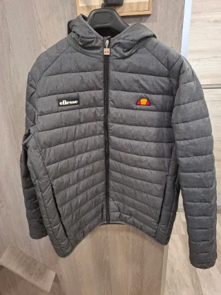 Cazadora acolchada Ellesse gris