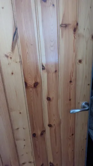 Puerta de madera