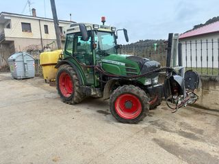 Tractor Fendt 208F
