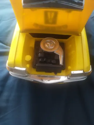 Antic cotxe de policia Rico.