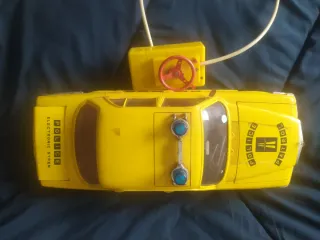 Antic cotxe de policia Rico.