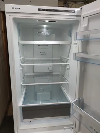 Nevera Bosch clase A+ 186x60cm no Frost garantia