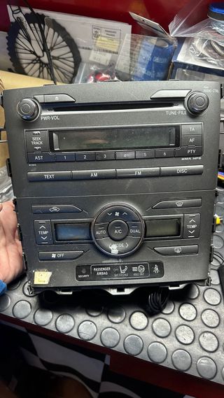 Pantalla Toyota Auris 2006 a 2012 Android 14