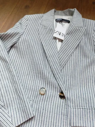 Traje Zara Rayas azulón y Blanco