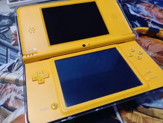 Nintendo DSi XL in ottime condizioni