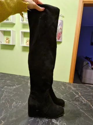 Stivali scamosciati neri tacco comodo, n 36