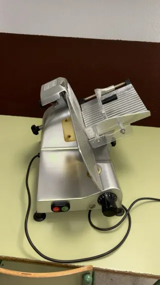 Cortador de fiambre profesional