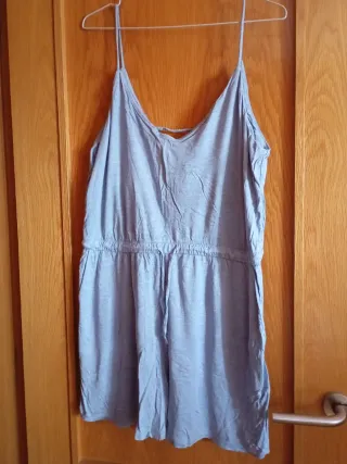 Monos cortos estampado/azul talla L sin estrenar.