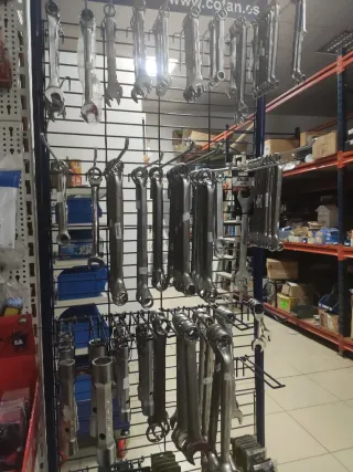 Traspaso Ferretería Completa en Santa Comba