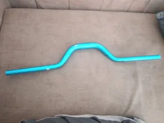 Manillar de bicicleta o patín azul 31.8