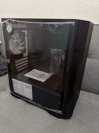 Torre Gaming MSI MAG Forge M100R Negra