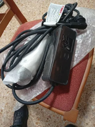 Cargador coche eléctrico nuevo