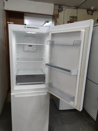 Nevera Balay Combi A++ 176x60cm no Frost garantia