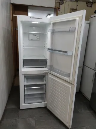 Nevera Balay Combi A++ 176x60cm no Frost garantia