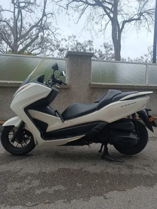 Honda Forza 300 - 2016