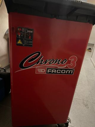 Carro de herramientas FACOM rojo