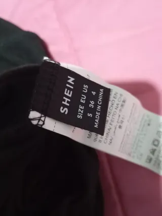 Vestido negro strapless