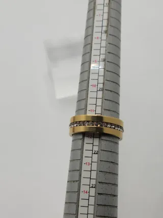 Anillo Acero Quirúrgico Circonitas Dorado