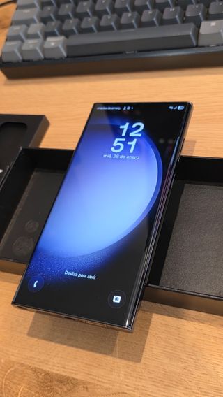 Samsung Galaxy S23 Ultra 1TB + 2 fundas alta gama