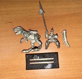 Soldado Elfo Oscuro Warhammer Gelido GW