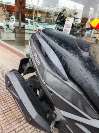 Wottan Storm 125 Maxi Scooter