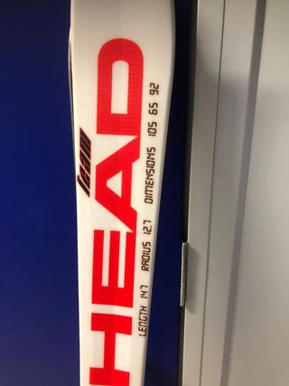 Esquís HEAD con bastones Botas ATOMIC