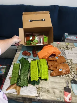 Circuito de Coches Dinosaurios 265 Piezas