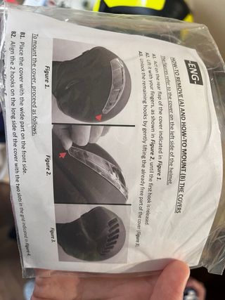 Casco SKA-P nuevo sin estrenar en su funda y caja.