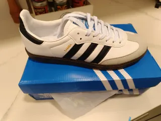 Adidas Samba Blancas y Negras