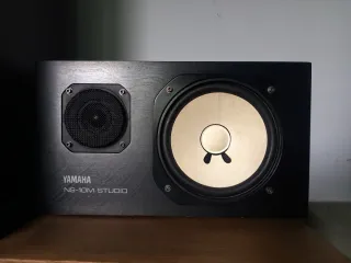 Altavoces Yamaha NS-10M Studio