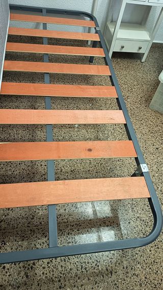 Conjunto de colchón, somier y cabecero