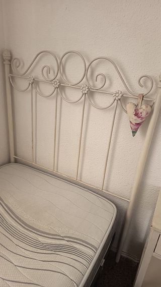 Conjunto de colchón, somier y cabecero