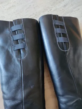 Botas altas de piel negras Wonders