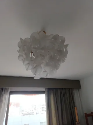 Lámpara colgante de cristal y plástico