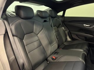 AUDI E-TRON GT 60 QUATTRO 476cv BLACK PACK!!