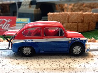 Coche slot Scalextric FIAT 600 ABARTH