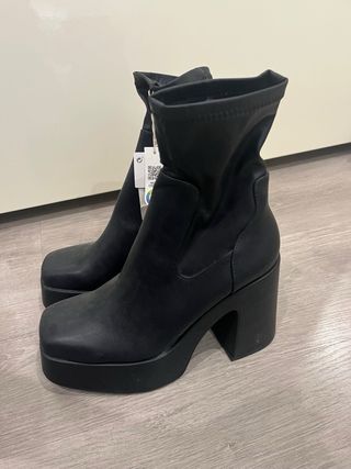 Botines negros Pull&Bear plataforma tacón