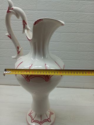 Jarra de cerámica  Estatua Escultura