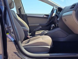 Volkswagen Jetta 2011