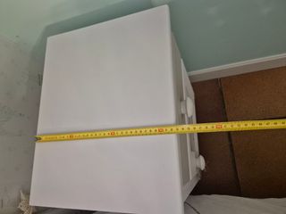 Mesilla de noche madera blanca y beige